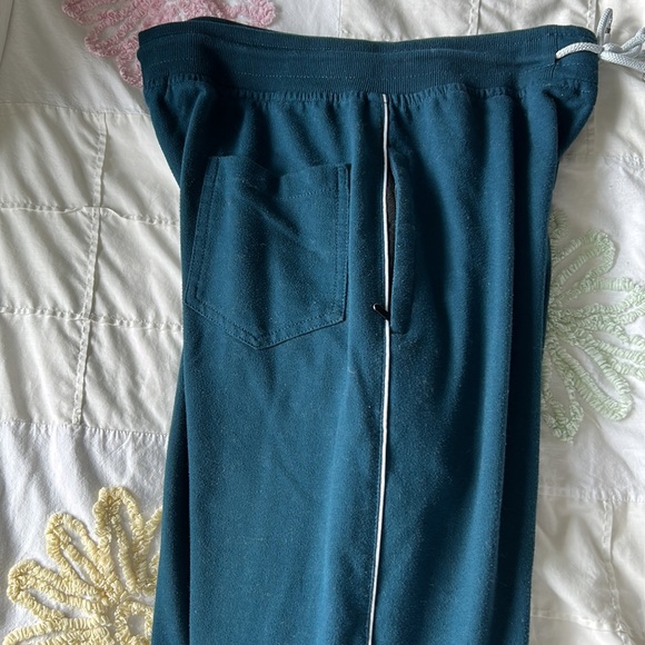 Calvin Klein Lounge Pants - Picture 6 of 6